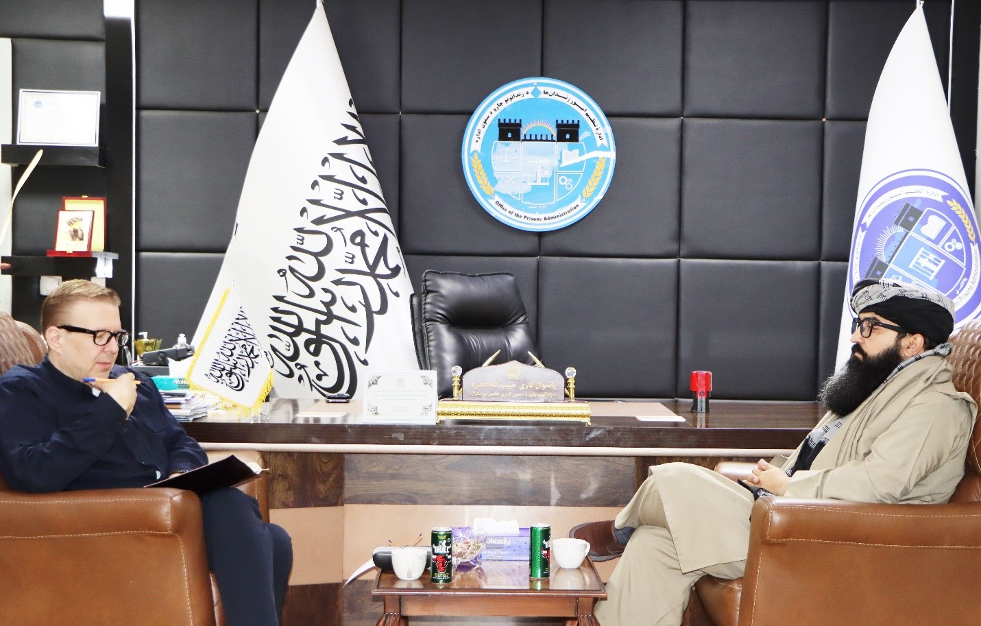 دیدار معاون نظامی با صلیب سرخ