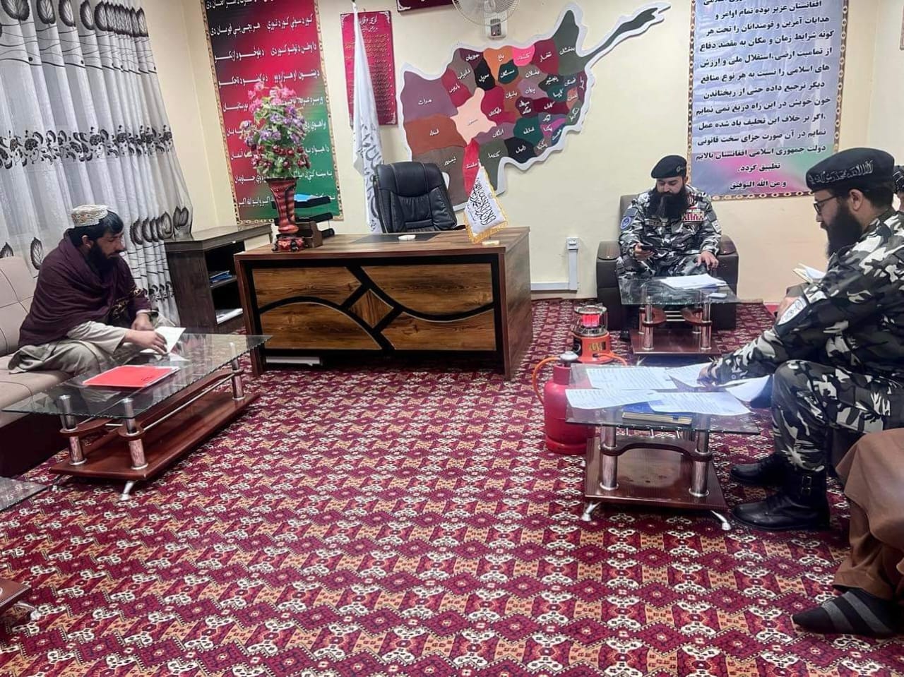 معاون نظامی در میدان وردک